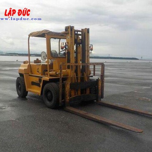 Xe nâng dầu cũ 06 tấn KOMATSU FD60-2 # 10105 giá rẻ