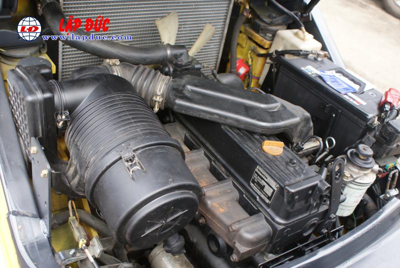 Xe nâng dầu 2 tấn KOMATSU FD20T-17