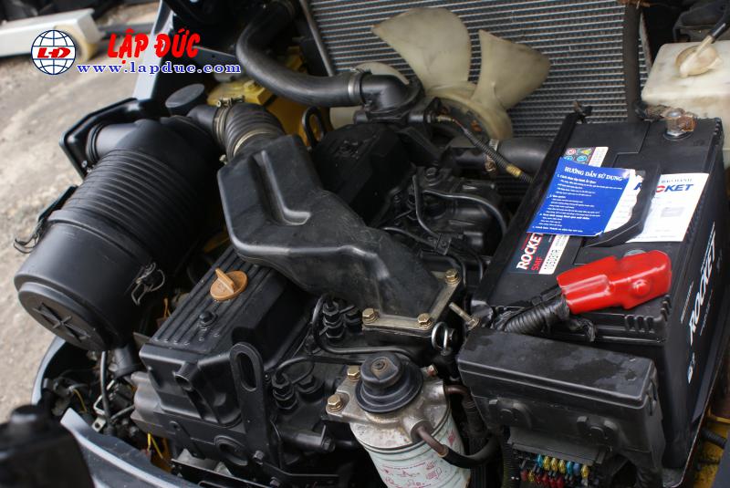 Xe nâng dầu 2 tấn KOMATSU FD20T-17