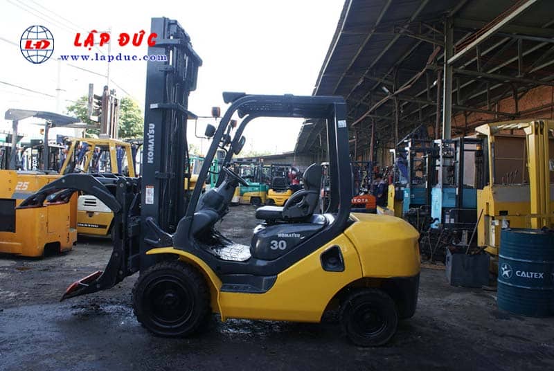 Xe Nâng Dầu 3 tấn KOMATSU FD30T-17 # 327285 Kẹp giấy