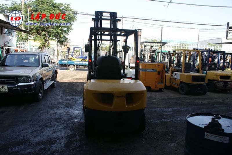 Xe Nâng Dầu 3 tấn KOMATSU FD30T-17 # 327285 Kẹp giấy