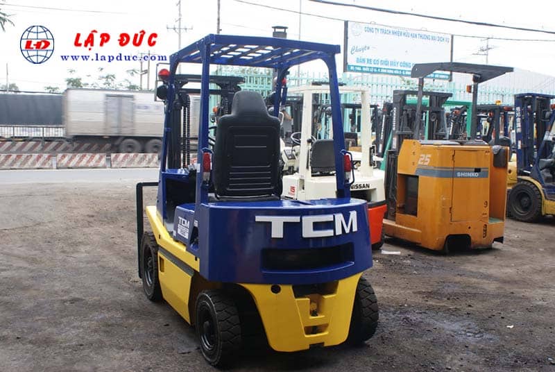 Xe nâng dầu 2 tấn TCM FD20Z2 # 559006386 giá rẻ
