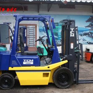 Xe nâng dầu 2 tấn TCM FD20Z2 # 559006386 giá rẻ