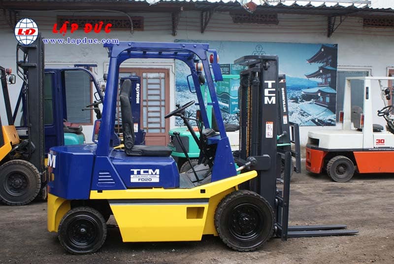 Xe nâng dầu 2 tấn TCM FD20Z2 # 559006386 giá rẻ