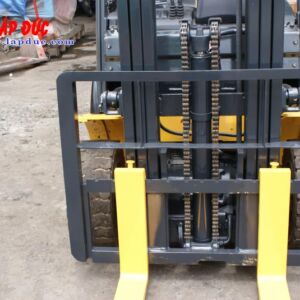 Xe nâng điện ngồi lái KOMATSU 2.5 tấn FB25-12 # 100193