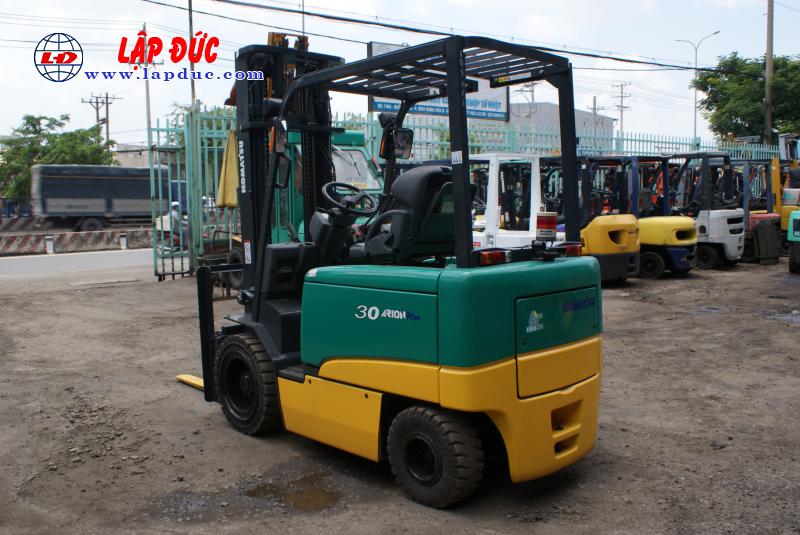 Xe nâng điện ngồi lái 3 tấn KOMATSU FB30-11 # 820446