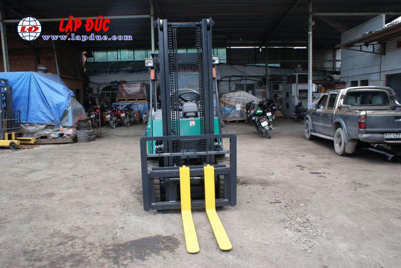 Xe nâng điện ngồi lái cũ KOMATSU 3 tấn FB30-11 # 820446