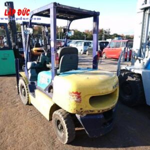 Xe nâng dầu KOMATSU 2.5 tấn FD25C-12 # 515601 giá rẻ