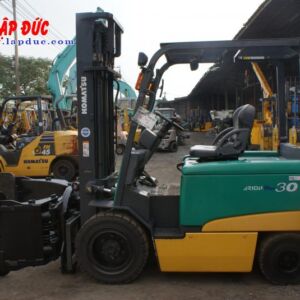 Xe nâng điện ngồi lái KOMATSU 3.0 tấn FB30-11