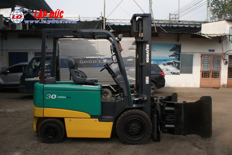 Xe nâng điện ngồi lái KOMATSU 3.0 tấn FB30-11