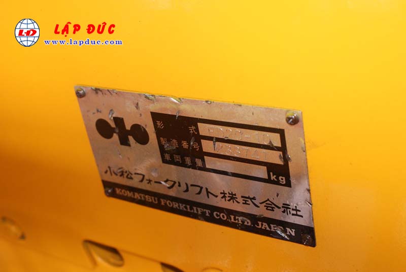 Xe Nâng Dầu aXe nâng KOMATSU 2 tấn dầu FD20-10 # 233741 giá rẻ2.5 tấn KOMATSU FD20-10 # 233741 Xe nâng KOMATSU 2 tấn dầu FD20-10 # 233741 giá rẻ