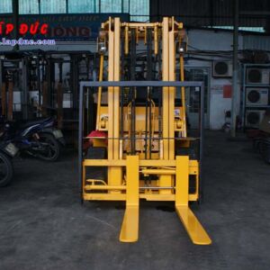 Xe Nâng Dầu 2.5 tấn KOMATSU FD20-10 # 233741