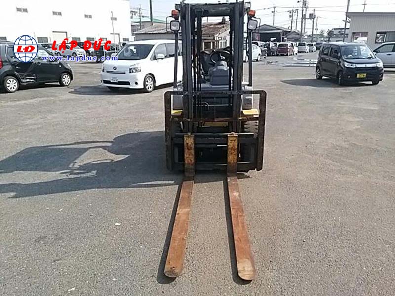 Xe Nâng Dầu 2.5 tấn KOMATSU FD25T-16 # 723936