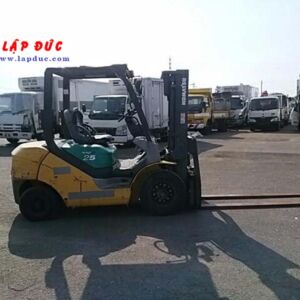 Xe Nâng Dầu 2.5 tấn KOMATSU FD25T-16 # 723936