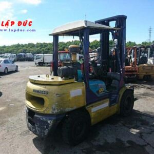 Xe nâng dầu 3 tấn KOMATSU FD30C-14 # 560485 giá rẻ