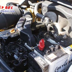 Xe nâng 3 tấn dầu KOMATSU FD30C-17 # 322470 giá rẻ