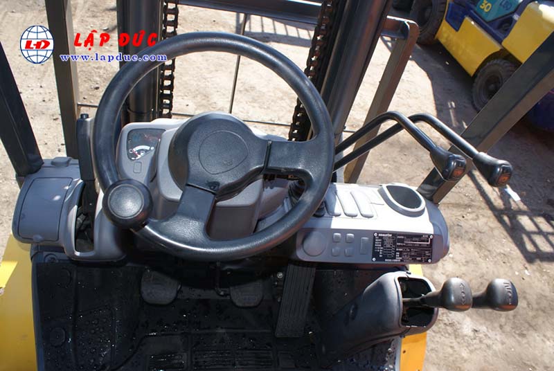 Xe Nâng Dầu 3 tấn KOMATSU FD30C-17 # 322470