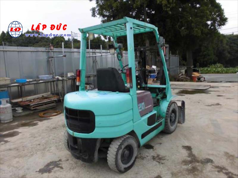 Xe nâng máy dầu cũ MITSUBISHI 2 tấn FD20 # 06167 giá rẻ