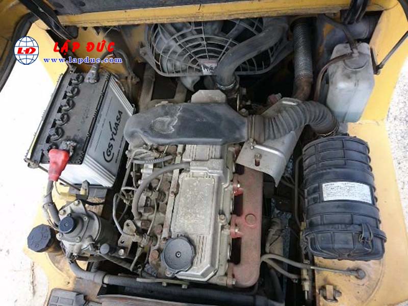 Xe Nâng Dầu 2.5 tấn MITSUBISHI FD25 # 20440