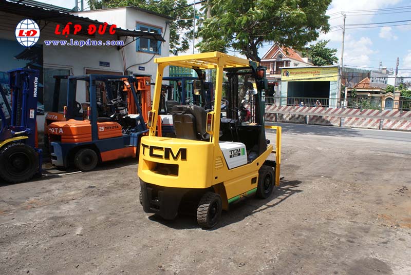 Xe nâng dầu 1.5 tấn TCM FD15Z16S # 11502113 giá rẻ