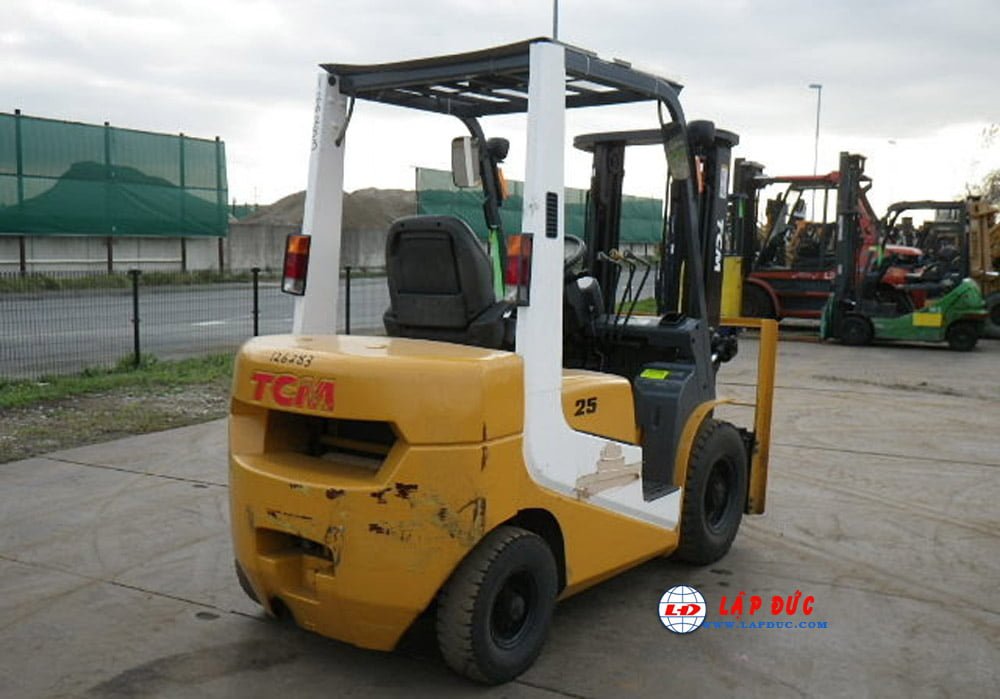 xe nâng xăng - ga 2.5 tấn TCM FG25T6