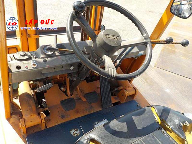 Xe Nâng Dầu 1 tấn TOYOTA 3FD10 # 41353