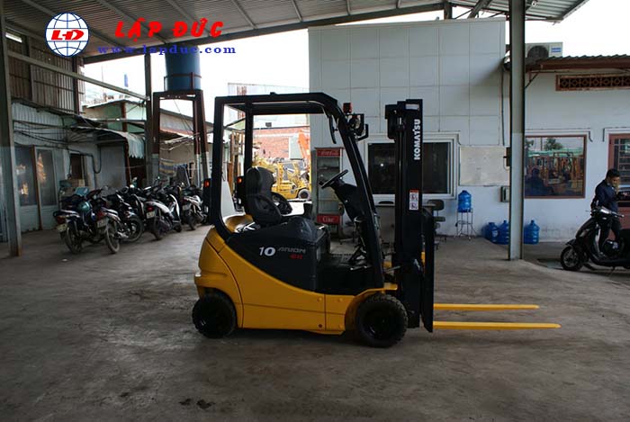 Xe nâng điện đứng lái 1 tấn KOMATSU FB10-12-841518