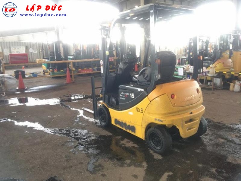 Xe nâng điện ngồi lái 1.5 tấn KOMATSU FB15-12