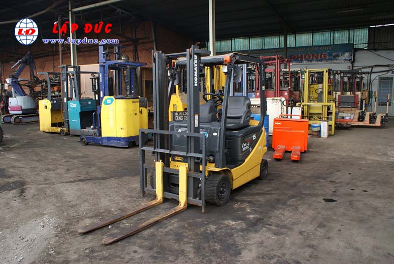 Xe nâng điện ngồi lái KOMATSU 1.5 tấn FB15-12 giá rẻ