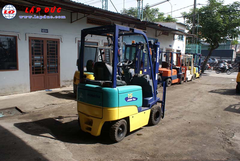 Xe nâng điện ngồi lái cũ KOMATSU 1.5 tấn FB15EX-10 giá rẻ