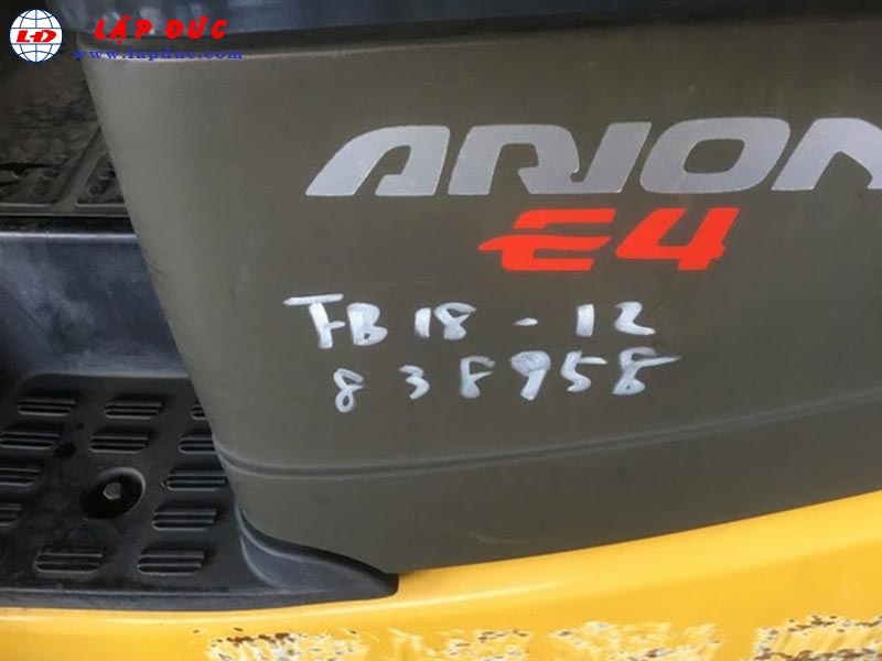 Xe nâng điện ngồi lái 1.8 tấn KOMATSU FB18-12