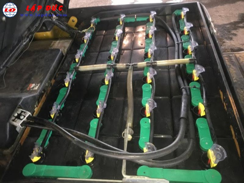 Xe nâng điện ngồi lái cũ KOMATSU 1.8 tấn FB18GF-12