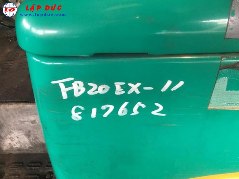 Xe nâng điện ngồi lái 2 tấn KOMATSU FB20EX-11