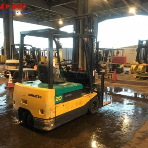 Xe nâng điện ngồi lái 2 tấn KOMATSU FB20M-3