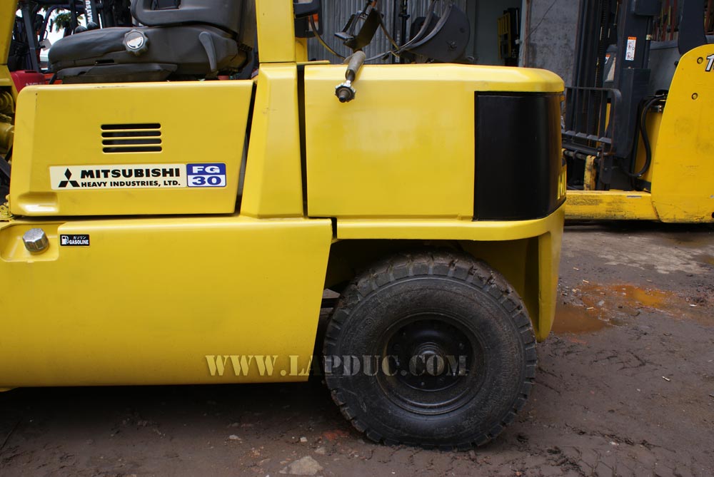 Xe nâng xăng-ga 3 tấn MITSUBISHI FG30