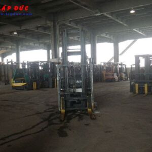 Xe nâng máy xăng - gas NISSAN 2.5 tấn PL02 giá rẻ