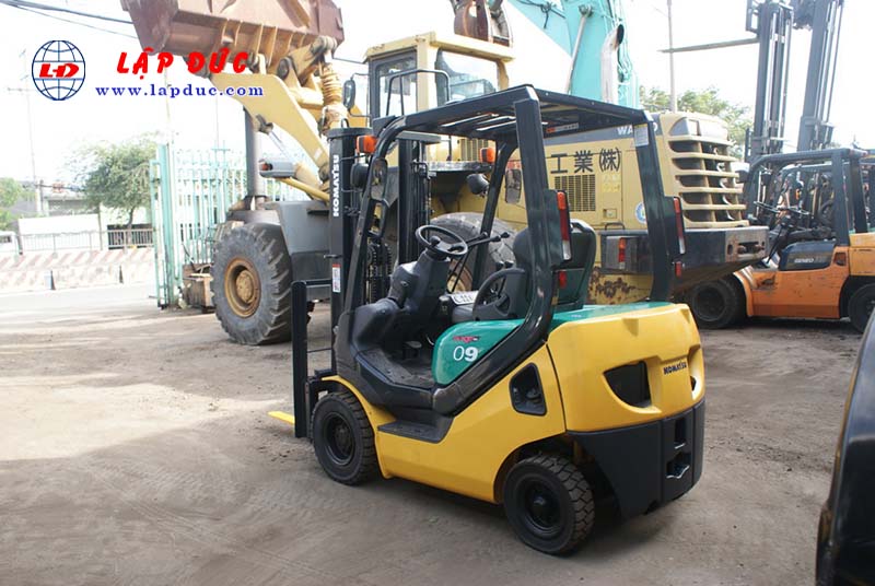 Xe nâng động cơ xăng KOMATSU FG09LC-20 -662704 giá rẻ
