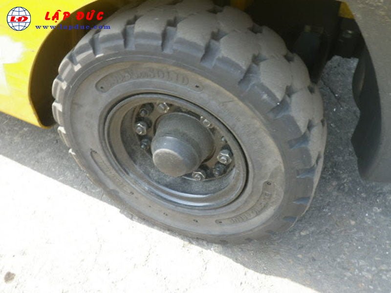 Xe nâng xăng 1.5 tấn KOMATSU FG15C-21