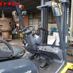 Xe nâng KOMATSU máy xăng 2 tấn FG20T-17 giá rẻ