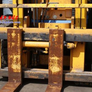 Xe nâng cũ động cơ xăng KOMATSU 2.5 tấn FG25T-17 # 714207 giá rẻ