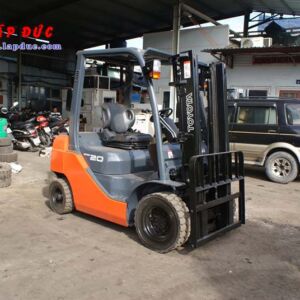 Xe nâng máy xăng TOYOTA 2 tấn 8FGL20 # 33536 giá rẻ