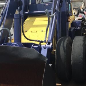 Xe xúc nâng KOMATSU SD25-6