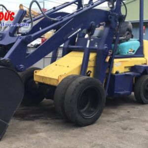 Xe xúc nâng KOMATSU SD25-6