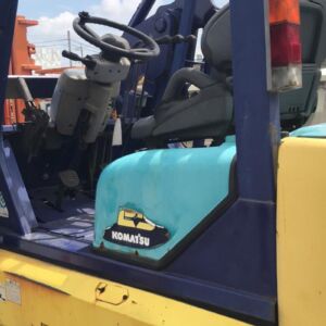 Xe xúc nâng KOMATSU SD25-6