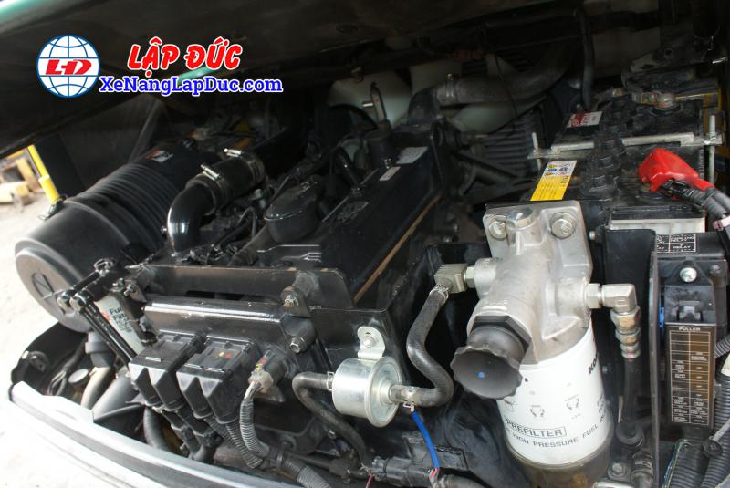 Xe nâng động cơ dầu 4 tấn KOMATSU FD40T-10 -135696 giá rẻ