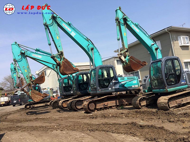 xe-cuoc-kobelco-sk115sr1es-2015-07-13-11-06-400