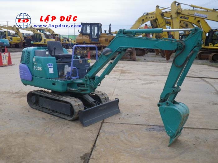 Xe cuốc KOMATSU PC05-7