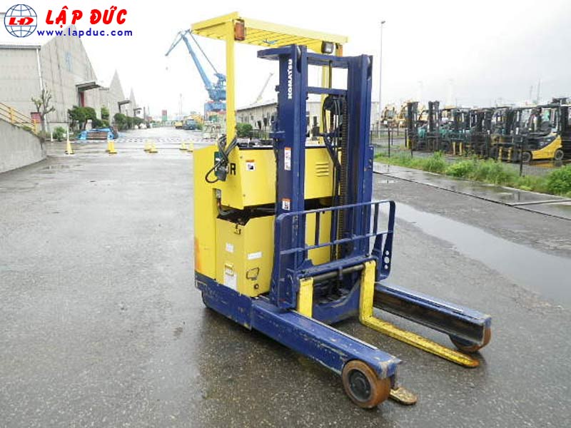 Xe nâng điện đứng lái cũ 2.5 tấn KOMATSU FB25RN-3