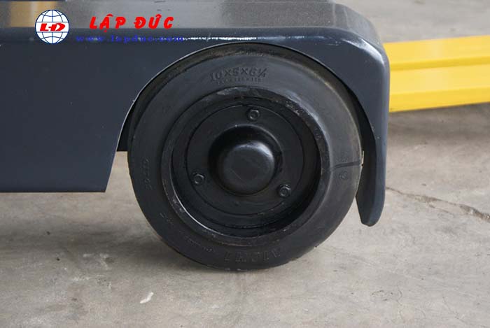 Xe nâng điện đứng lái 1 tấn KOMATSU FB10RL-12