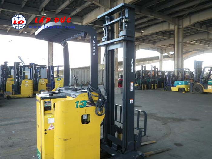 Xe nâng điện đứng lái cũ 1.3 tấn KOMATSU FB13RL-12 giá rẻ